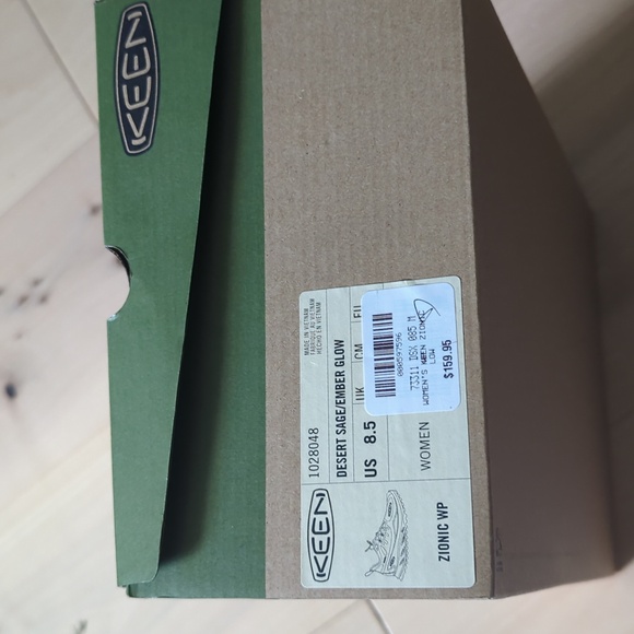 Keen Green Zionic Waterproof | Size 8.5 - Picture 4 of 4